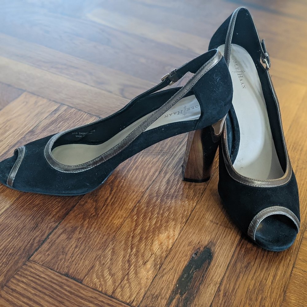 Cole Haan Corinne Black & Gold Pump Size 10.5